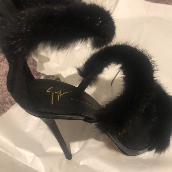 Giuseppe Zanotti Shoes!!! 😍 - Picture 8 of 11